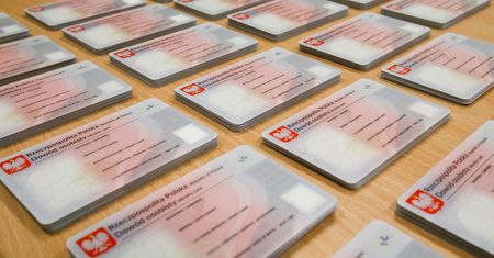 Blisko milion Polaków musi wymienić dowód. Brak ważnego dokumentu może słono kosztować