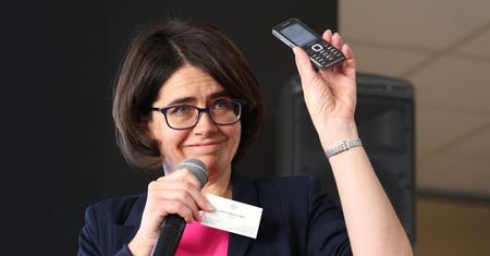 Koniec sporu z Macierewiczem? Rząd przyjął strategię Streżyńskiej