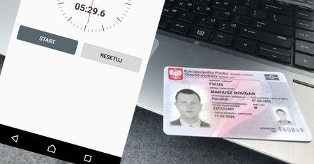 Pięć i pół minuty. Tyle zajęło mi złożenie wniosku o e-dowód osobisty
