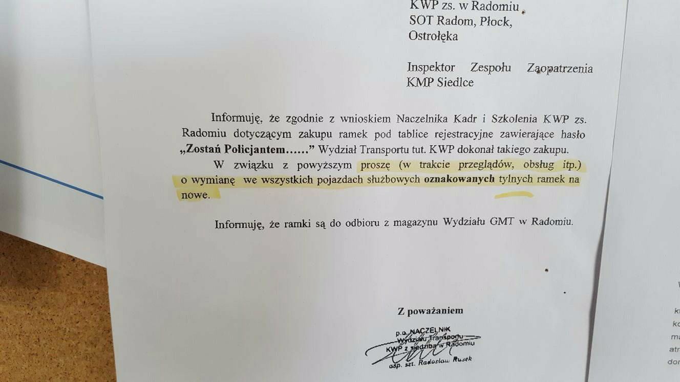 Najpierw naklejki, teraz ramki.   