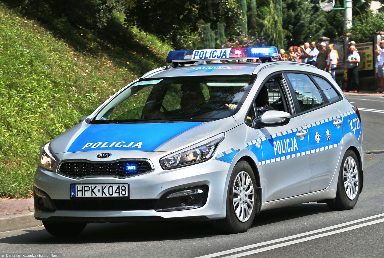 Wzniecił trzy pożary w godzinę. Policja poszukuje sprawcy