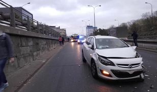 Warszawa. Wypadek przed GUS. Trasa Łazienkowska całkowicie zablokowana