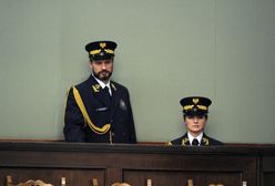 Posłowie pod jeszcze większą ochroną. Opozycja się burzy