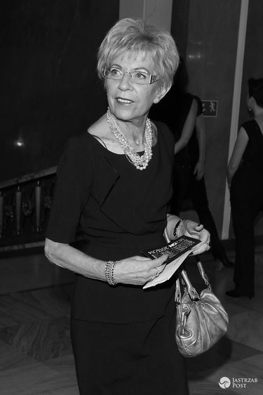 Janina Paradowska (ur. 2 maja 1942, zm. 29 czerwca 2016) - dziennikarka, publicystka