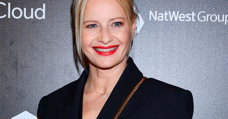 52-letnia Małgorzata Kożuchowska pokazała się bez makijażu i z odsłoniętym brzuchem. Sekret jej formy? Nie jest łatwo