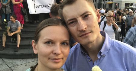 Brytyjska gazeta twierdzi, że "szkockie firmy i polska fundacja prały pieniądze rosyjskich agentów"