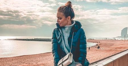 Ania Wendzikowska na kolejnych wakacjach: "Jestem (prawie) sama na plaży"