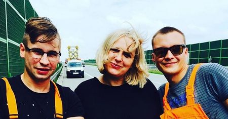 Nosowskiej zepsuł się samochód. Artystka utknęła na środku autostrady