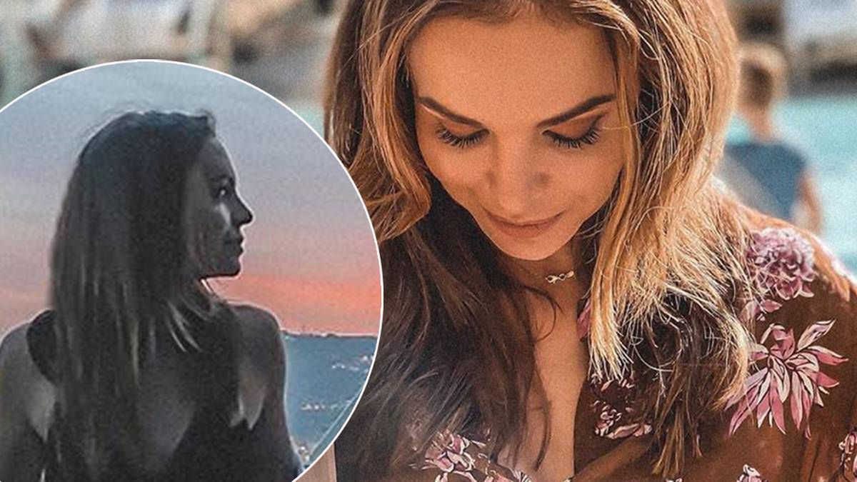 Anna Wendzikowska w kostiumie kąpielowym