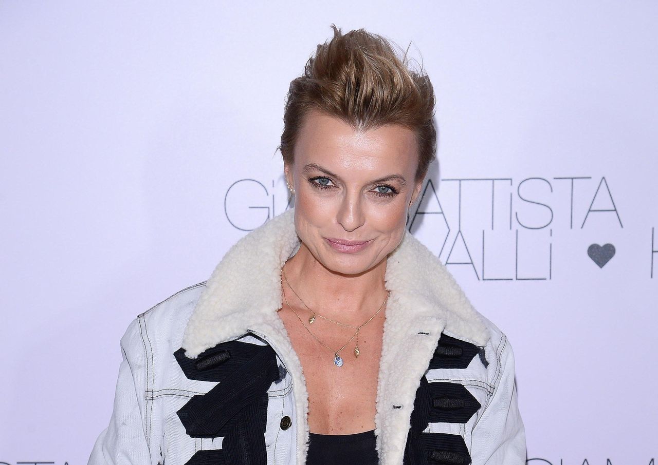 Katarzyna Sokołowska pozuje w zwiewnej sukience. Wszyscy patrzą na buty za prawie 1,6 tys. zł