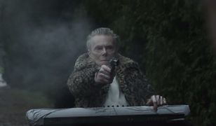 Kontrowersyjny aktor, homoseksualista i "morderca" wystąpił w teledysku. Nasierowski zagrał zabójcę!