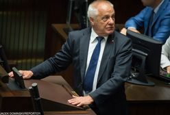 Pokłosie afery ze Stefanem Niesiołowskim w roli głównej. Kolega nie chce go w klubie parlamentarnym