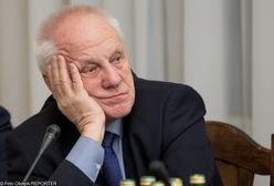 Seksafera z Niesiołowskim. Polityk zwierza się, jak teraz reagują na niego ludzie