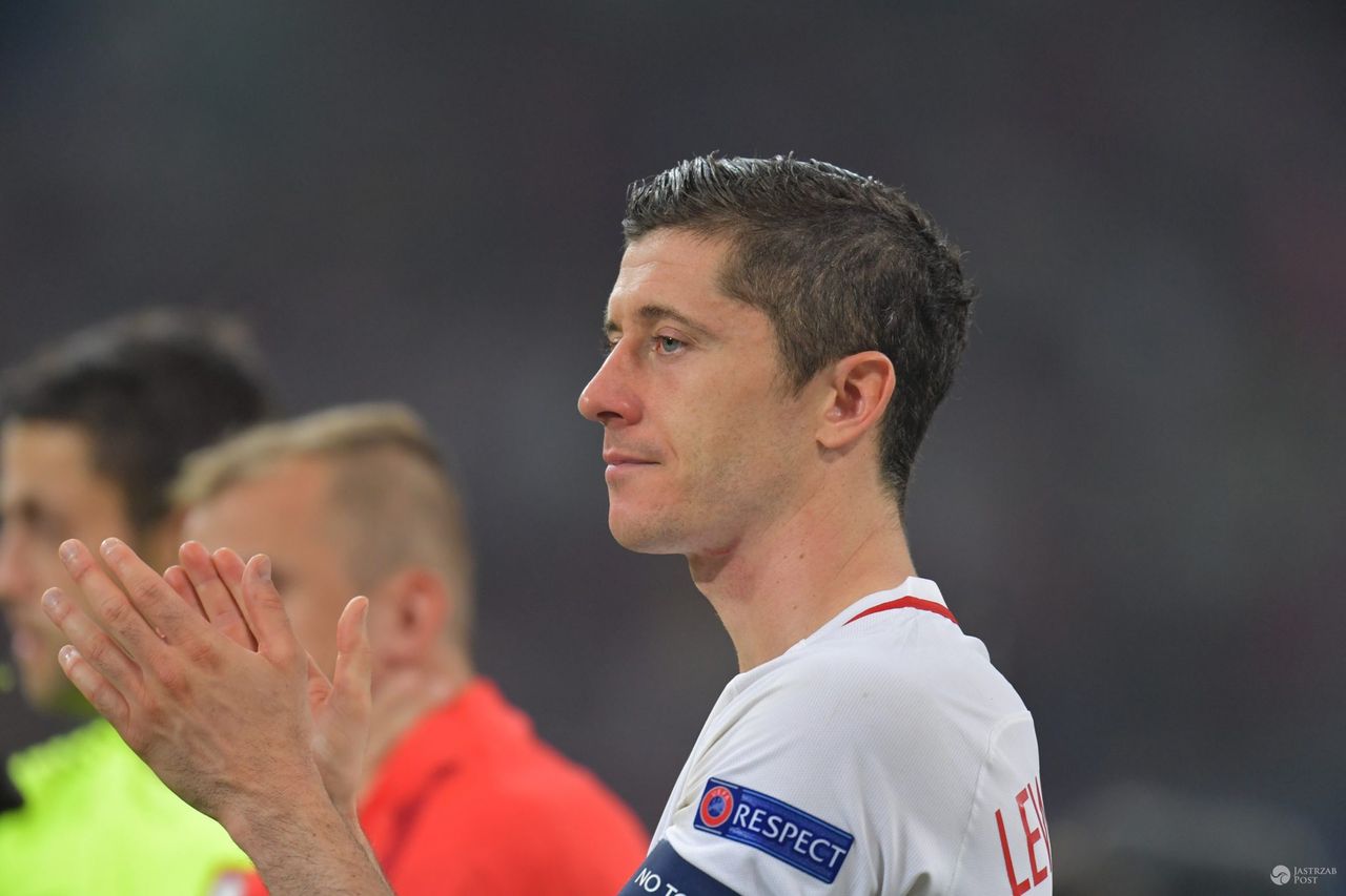 Robert Lewandowski płacze po meczu z Portugalią