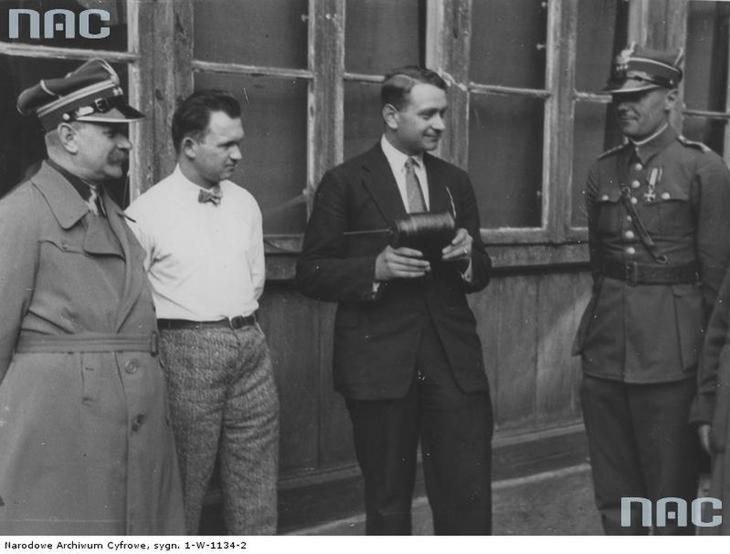Stefan Witkowski (pierwszy z prawej) 