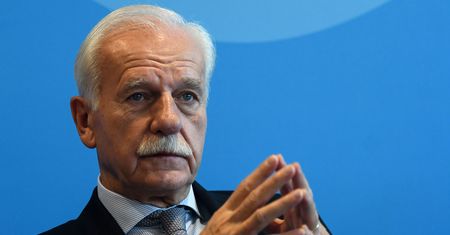 Andrzej Olechowski o aferze Mariana Banasia: PiS musiało jakoś wyjść z twarzą