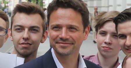 Trzaskowski robi konferencję, Jaki nie. O zieleni miejskiej