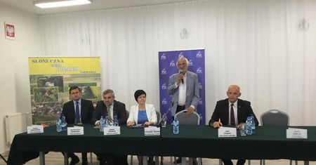 "Seksposeł" Łukasz Zbonikowski wrócił do łask partii. Promował PiS razem z wicemarszałkiem Ryszardem Terleckim