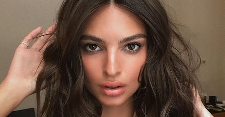 Emily Ratajkowski znów prowokuje. Pokazała się bez stanika!