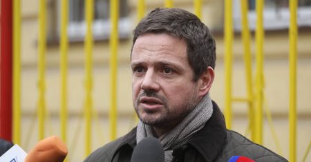Rafał Trzaskowski to poważny kandydat w wyborach samorządowych. Kiedyś zagrał w serialu