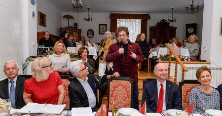Paweł Królikowski: zanim trafił do szpitala, jeszcze pomagał potrzebującym