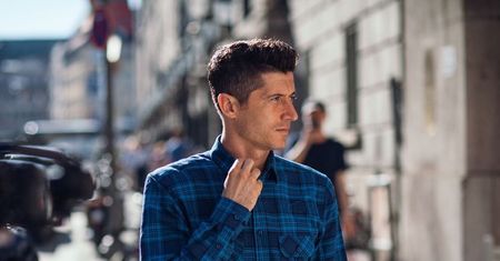 Robert Lewandowski modniejszy od Krychowiaka? Na zgrupowaniu wyglądał jak model