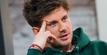 Antoni Królikowski nie płacze po Wieniawie. Pokazał zdjęcie z dziewczyną