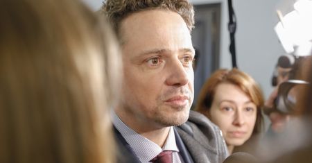 Awantura wokół karty LGBT+ i deklaracji WHO. Jest oświadczenie Trzaskowskiego