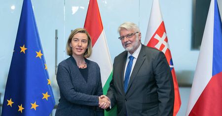 Brak Polaków wśród nowych ambasadorów UE to porażka Waszczykowskiego? MSZ wyjaśnia