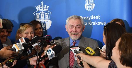 Jacek Majchrowski wygrał proces z Łukaszem Gibałą. Będzie sprostowanie