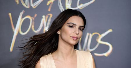 Emily Ratajkowski jak grecka bogini