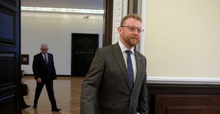 Minister zdrowia: "koronawirus prędzej czy później dotrze do Polski"