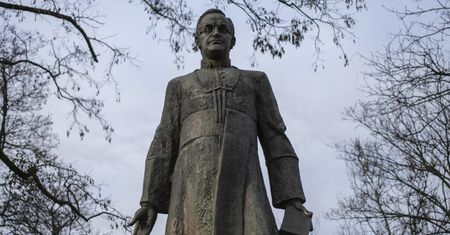 Pomnik ks. Henryka Jankowskiego. Zajmie się nim nadzór budowlany