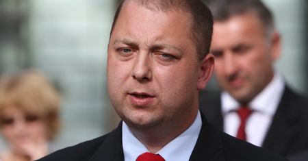 PiS chce zakazać handlu w niedzielę. Tymczasem sklep żony posła otwarty nawet w Wielkanoc