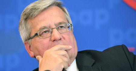 Komorowski: Trump to liczykrupa. "Słowne ekscesy Dudy"