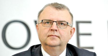 Kolejny krok Ujazdowskiego w stronę PO. Formalnie opuścił ECR