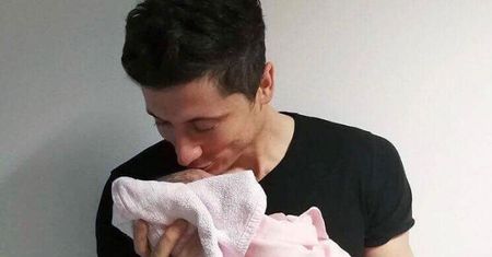 Lewandowscy pokazali wózek małej Klary. Internauci zwrócili uwagę na jego cenę