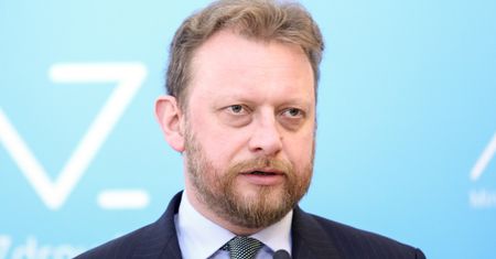 Koronawirus w Polsce. Władza rozważa poluzowanie obostrzeń. Łukasz Szumowski: boję się