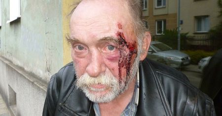 "Zniszczyli tego człowieka. Zmarł wyrzucony na bruk"