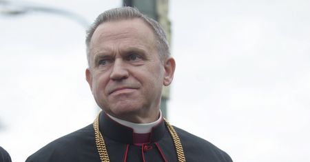 Pomnik ks. Jankowskiego do likwidacji? Polacy stawiają sprawę jasno