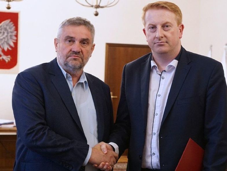 Tomasz Nowakowski, nowy p.o. prezesa ARiMR (P) i Jan Krzysztof Ardanowski minister rolnictwa (L)