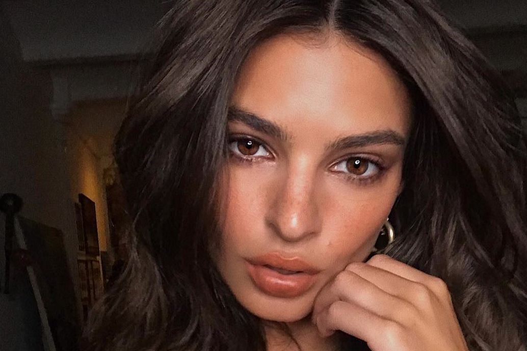 Emily Ratajkowski w bikini w panterkę. Prawdziwa z niej kocica