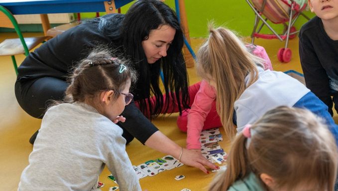 W połowie lipca rząd wypłaci gminom pieniądze za opiekę przedszkolną ukraińskich dzieci