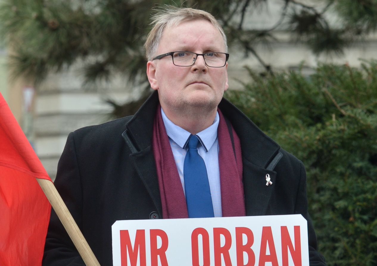 Żona oskarżyła senatora PiS o przemoc. Co na to partia? Czeka, aż sprawa przycichnie