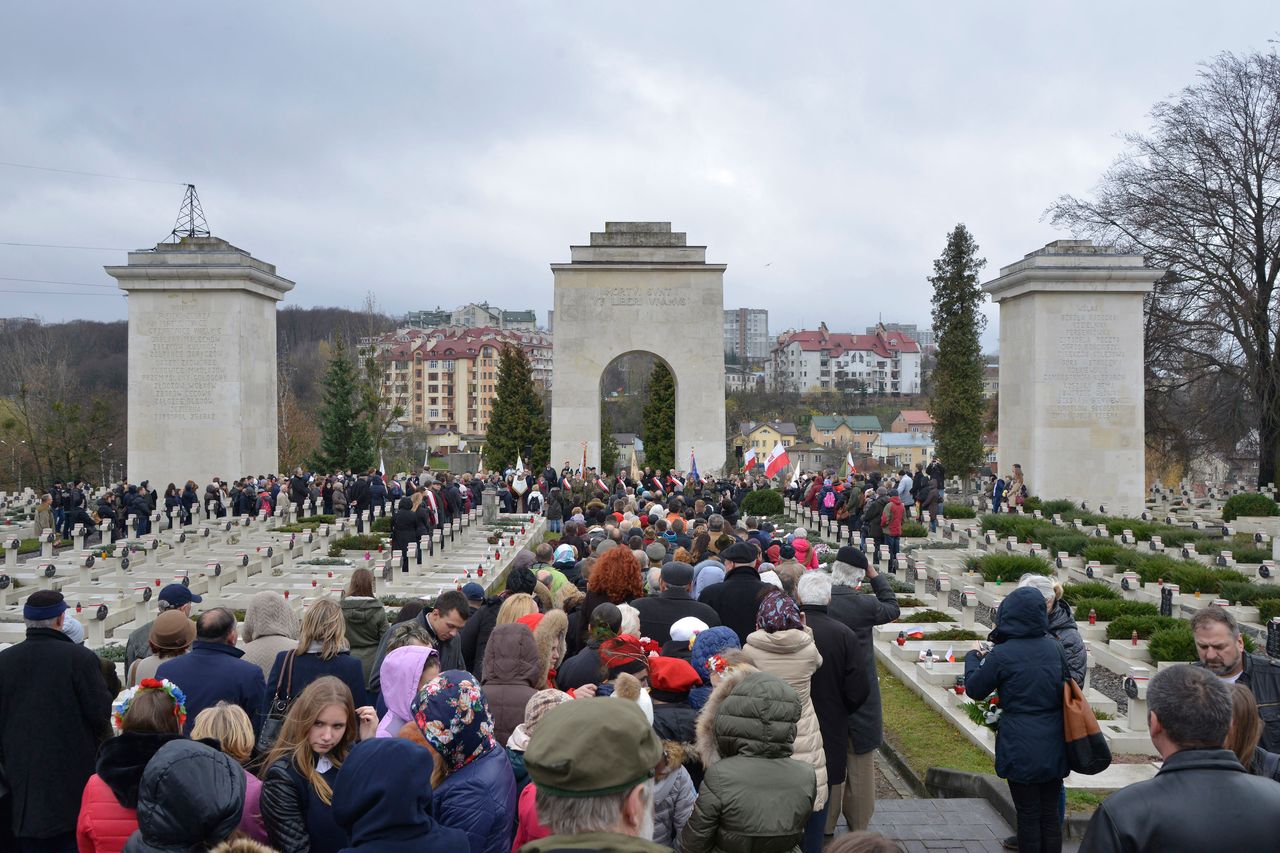 Trzech studentów uczelni Rydzyka zatrzymanych we Lwowie. Grozi im do 5 lat