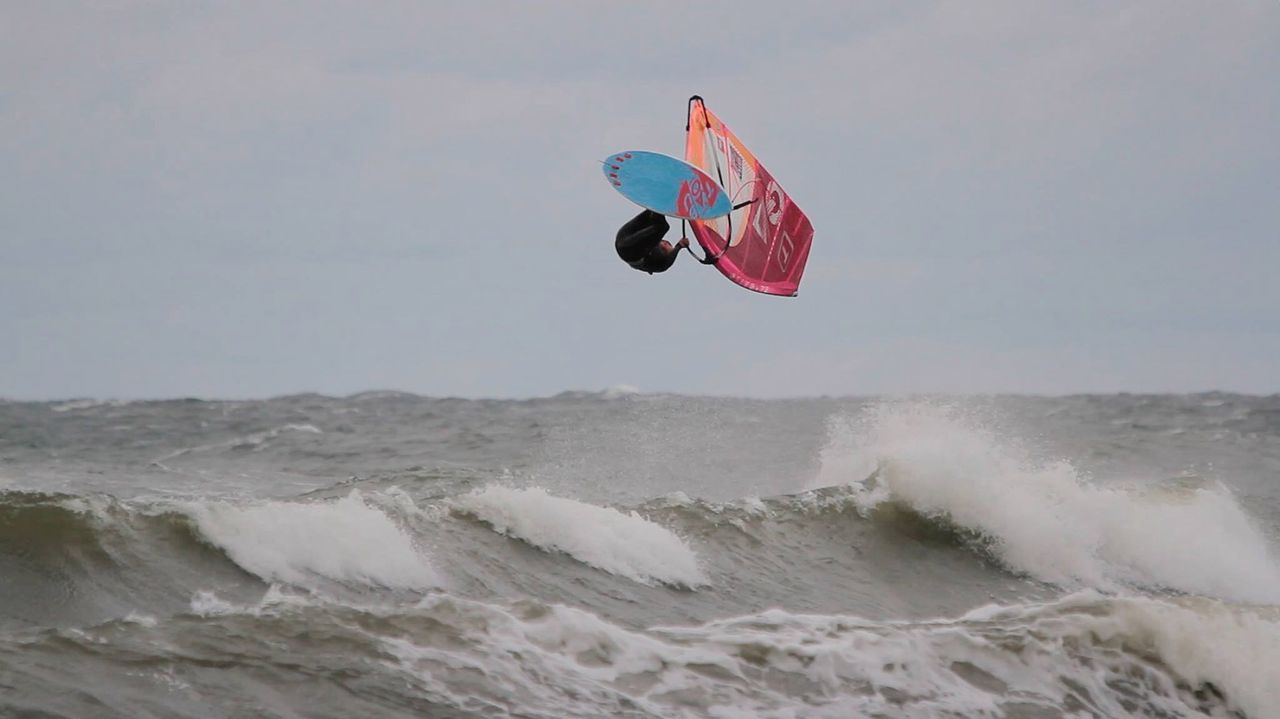 Maciek Rutkowski – windsurfer „walczy do końca” dla Szlachetnej Paczki