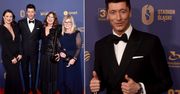 Gala Mistrzów Sportu 2022. Robert Lewandowski z siostrą, mamą i teściową. Na ściance zażartował z nieobecnej Ani. Romantycznie!