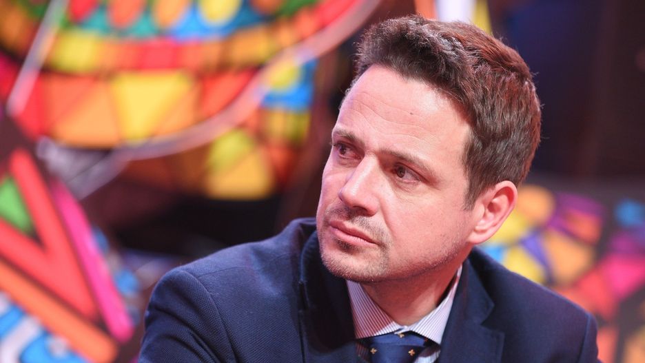 Prezydent Warszawy Rafał Trzaskowski podczas konferencja prasowej przed 27. Finałem WOŚP