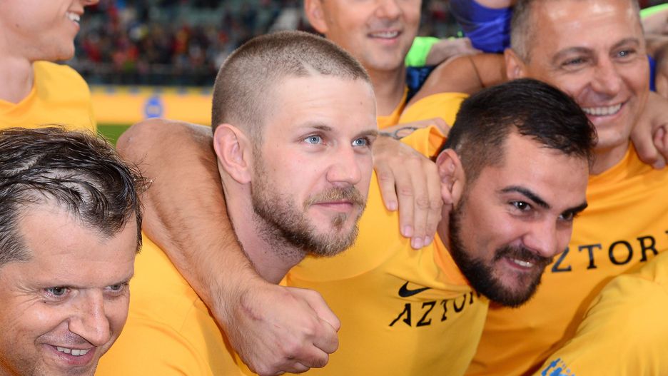 Antoni Królikowski zaprezentował fanom swoją nową fryzruę