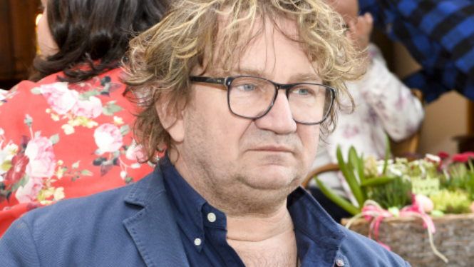 Paweł Królikowski spędzi jeszcze trochę czasu na chorobowym